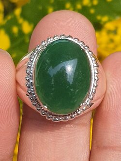 หยก พม่า แท้ Jade แหวนหยก 翡翠戒指 (Jadeite ring) 9.21 กะรัต (Cts.) Size 61 ดิบ ไม่ผ่านการปรับปรุง (Type A) พม่า (Myanmar)