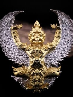 พญาครุฑทศยันต์มหาราช รุ่น รวยเหลือล้นมหาเศรษฐีอุดมทรัพย์