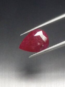 พลอย ทับทิม Ruby sapphire 2.24 กะรัต ดิบ Unheated พร้อมใบเซอร์ พลอยแท้ อัญมณีมงคลประจําวันเกิด เครื่องประดับพลอย