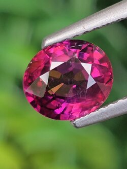 พลอย อุมบาไลต์ การ์เน็ต Umbalite Garnet 1.68 กะรัต (Cts.) ดิบ Unheated พร้อมใบเซอร์ ลอยแท้ อัญมณีมงคลประจําวันเกิด เครื่องประดับพลอย