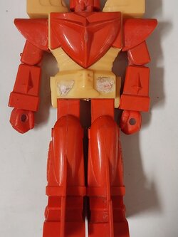 มีหลายภาพ,**เขาหัก1ข้าง งานเก่า หุ่นประกอบสำเร็จ ไดตันทรี(daitarn 3)ของแถมพรีเมี่ยมสมัยก่อน มีรอยบ้าง ของมีตามสภาพในรูป ขนาดตามรูป เก่าเก็บ พิจารณาก่อนซื้อ