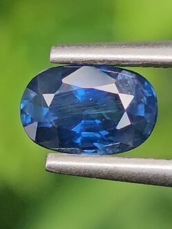 พลอย ไพลิน blue sapphire 1.02 กะรัต (Cts.) ดิบ unheated พลอยแท้ อัญมณีมงคลประจําวันเกิด เครื่องประดับพลอย