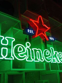 งานป้ายไฟนีออน Heineken
