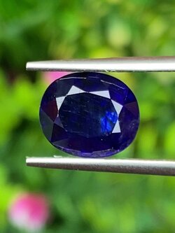 ไพลิน (Blue Sapphire) 4.00 กะรัต (Cts.) พลอยแท้ อัญมณีมงคลประจําวันเกิด เครื่องประดับพลอย