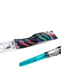 ดาบไลเซอร์เบอร์ของอนาคิน สกายวอล์คเกอร์ ขนาดประมาณ 13.5 ซม. ***ไม่เช็คระบบแบตเตอรี่ แยกได้3ชิ้น ของมีตามภาพมีใบปิด