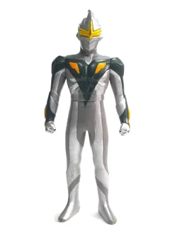 ซอฟ6.5-7นิ้ว #มิลเลอร์ไนท์ 1 ใน4 สมาชิกอัลตืเมท ฟอร์ส เพื่อนอุลตร้าแมนซีโร่ มือสองสภาพดี มีรอยบ้างไม่พบบ่อย