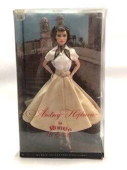 มือ1 เก่าเก็บในกล่อง ตุ๊กตาบาร์บี้ดารา ออเดรย์ แฮบเบิร์น Audrey Hepburn in Roman Holiday