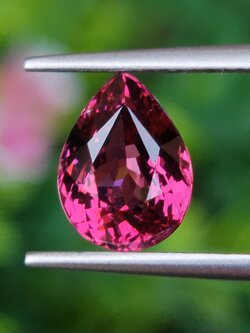 พลอย ชมพู พิ้งค์ ทัวร์มารีน (Pink Tourmaline) 2.72 กะรัต (Cts.) อัญมณีมงคลประจําวันเกิด เครื่องประดับพลอย