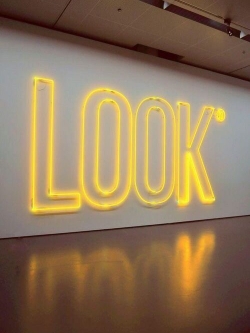 ป้ายไฟดัด สีส้ม LOOK