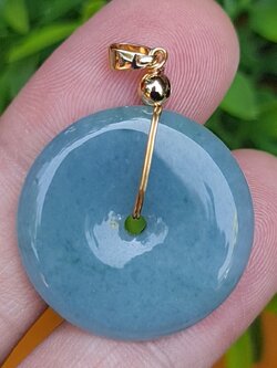 หยก จี้โดนัทหยก 37.0 Cts. (ฺBi Disc Jade) หยกแท้ อัญมณีมงคลประจําวันเกิด เครื่องประดับพลอย