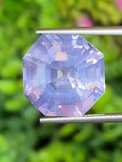 พลอย ลาเวนเดอร์ ควอตซ์ Lavender Quartz 12.28 กะรัต (Cts.) พลอยแท้ อัญมณีมงคลประจําวันเกิด เครื่องประดับพลอย