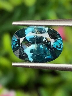 พลอย เพทาย Natural Zircon 3.63 กะรัต (Cts.) พลอยแท้ อัญมณีมงคลประจําวันเกิด เครื่องประดับพลอย