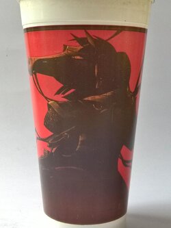 แก้วน้ำพลาสติกงานเก่า จากภาพยนต์ ดิสนีย์การ์ตูน เรื่อง มู่หลาน Mulan 2541 ของสะสมจาก EGV ของเก่า โปรดตรวจสอบทุกภาพ The flower that blooms in adversity is the most rare and beautiful of all