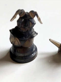 ของสะสม ตัวหมากรุกอุลตร้าแมน Ultraman Monster สัตว์ประหลาด มนุษย์ดาว เมฟีรัส ,เซ็ทต้อน ,เอส คิลเลอร์ **ขาดฐาน2ตัว ตัวยางสีดำใส ขายทั้งชุด