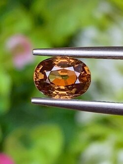 พลอย เพทาย (Zircon) 1.39 กะรัต (Cts.) พลอยแท้ อัญมณีมงคลประจําวันเกิด เครื่องประดับพลอย