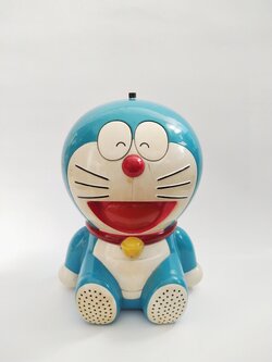 มีหลายภาพ ของสะสม โดราเอม่อนวิทยุเก่า โดเรม่อน**ไม่เข็คระบบไฟไม่มีฝาปิดรังถ่าน มีรอยเปื้อนตามภาพ ใช้สำหรับสะสมเท่านั้น Fujiko Pro ขนาดตามภาพ