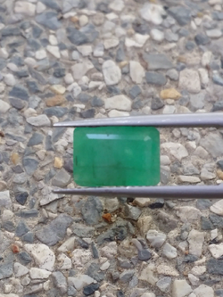 พลอย มรกต Natural Emerald 祖母绿 แซมเบีย 2.25 กะรัต (Cts.克拉) พลอยแท้ อัญมณีมงคลประจําวันเกิด เครื่องประดับพลอย