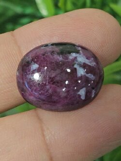 พลอย ทับทิม (Ruby In Zoisite) 24.11 กะรัต (Cts.) พลอยแท้ อัญมณีมงคลประจําวันเกิด เครื่องประดับพลอย