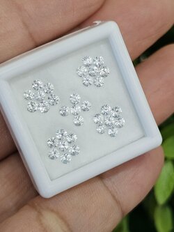 พลอย เพทาย Natural Zircon 3.0 กะรัต (Cts.) 33 เม็ด (Pcs.) พลอยแท้ อัญมณีมงคลประจําวันเกิด เครื่องประดับพลอย