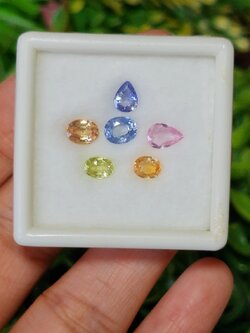 พลอย แฟนซี แซฟไฟร์ Fancy Sapphire 6 เม็ด 5.08 กะรัต (cts.) พลอยแท้ อัญมณีมงคลประจําวันเกิด เครื่องประดับพลอย