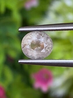 พลอย คัลเลอร์เชนจ์ แซฟไฟร์ Color Change Sapphire 1.50 กะรัต (Cts.) ดิบ Unheated พลอยแท้ อัญมณีมงคลประจําวันเกิด เครื่องประดับพลอย