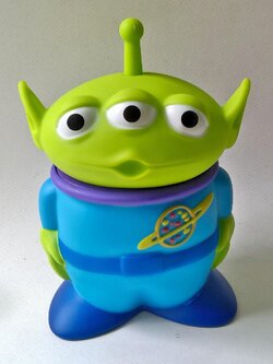 ของสะสมขวดน้ำจากเมเจอร์ ซีเนเพล็กซ์ "มนุษย์ต่างดาว 3 ตา จาก Toys Story4", Water Bottle, collectible from Major Cineplex, from the animation movie "Toy Story4, the 3 -eyes- alien" ขนาดประมาณ 19 *14 cm.