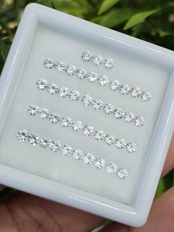 พลอย ขาว ไวท์ แซฟไฟร์ White Sapphire 43 เม็ด 3.07 กะรัต (Cts.)พลอยแท้ อัญมณีมงคลประจําวันเกิด เครื่องประดับพลอย