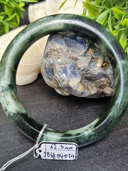 JB6804024 หยก พม่า แท้ Jade กำไลหยก 62.3 มม. (Jadeite bracelet) พม่า (Myanmar)