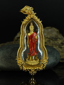 พระพุทธศิริสุขมั่นคงทรัพย์พร้อมเลี่ยมกรอบ รหัส 2 เนื้อบรอนซ์นอกชุบทองลงยาจีวร