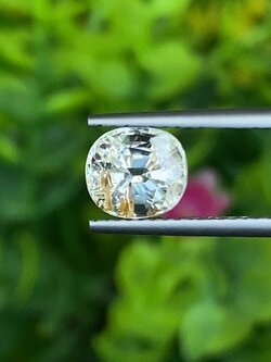 พลอย ขาว ไวท์ แซฟไฟร์ White Sapphire 2.36 กะรัต ดิบ Unheated พลอยแท้ อัญมณีมงคลประจําวันเกิด เครื่องประดับพลอย