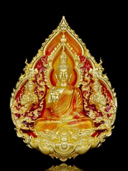 พระพุทธประทานพร รุ่น พุทธบารมี รหัส14 ชุดสร้างบารมี ได้รับพระ3องค์