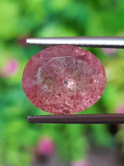 พลอย สตอเบอรี่ ควอตซ์ Strawberry Quartz 4.45 กะรัต (Cts.) พลอยแท้ อัญมณีมงคลประจําวันเกิด เครื่องประดับพลอย