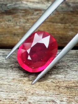 พลอยทับทิม (Ruby) 2.85 กะรัต (Cts.) พลอยแท้ อัญมณีมงคลประจําวันเกิด เครื่องประดับพลอย