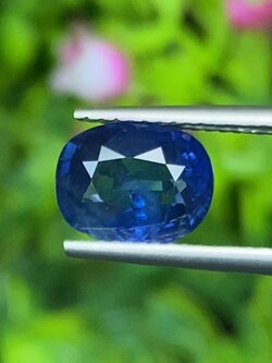 พลอย ไพลิน blue sapphire 2.83 กะรัต (Cts.) พร้อมใบเซอร์ พลอยแท้ อัญมณีมงคลประจําวันเกิด เครื่องประดับพลอย