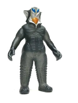 ซอฟ 4 นิ้ว มนุษย์ดาวเมฟิรัส จากอุลตร้าแมน รุ่นตัวใสสีดำ มือสองสภาพดีมีรอยบ้าง