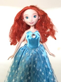 มีหลายภาพ คอหลวมบ้าง ผมฟู แถมชุด ,ตุ๊กตาเมอริด้า จากภาพยนต์อนิเมชั่นของดิสนีย์ เบรฟ งานแท้ Hasbro