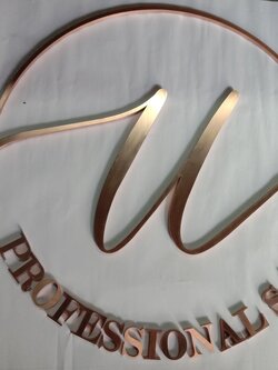 ป้ายอักษรโลหะ