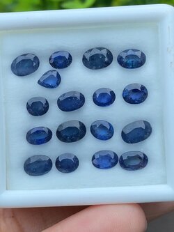 พลอย ไพลิน blue sapphire 17 เม็ด (pcs.) 10.23 กะรัต (Cts.) พลอยแท้ อัญมณีมงคลประจําวันเกิด เครื่องประดับพลอย