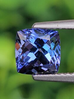พลอย แทนซาไนท์ Tanzanite 1.60 กะรัต (Cts) พลอยแท้ อัญมณีมงคลประจําวันเกิด เครื่องประดับพลอย