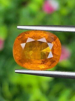 พลอย บุษราคัม Yellow Sapphire 5.08 กะรัต (Cts.) พลอยแท้ อัญมณีมงคลประจําวันเกิด เครื่องประดับพลอย