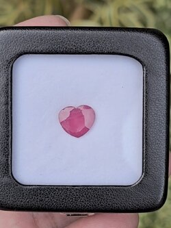 พลอย ทับทิม สยาม Siam Ruby sapphire 3.36 กะรัต (Cts.) พร้อมใบเซอร์ 2 ใบ (With 2 Certificate) พลอยแท้ อัญมณีมงคลประจําวันเกิด เครื่องประดับพลอย