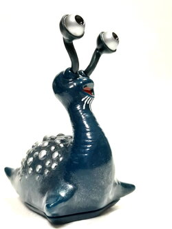 ซอฟ3.5 นิ้ว รุ่นบลูมาร์ค รีโปรดักซ์โดย บันไดขนาดตามรูป สัตว์ประหลาดนาเมกอน จากอุลตร้าคิว มือสองสภาพดีมีรอยบ้าง