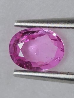 พลอย ชมพู พิ้ง แซฟไฟร์ Pink Sapphire 0.76 กะรัต (Cts.) พลอยแท้ อัญมณีมงคลประจําวันเกิด เครื่องประดับพลอย