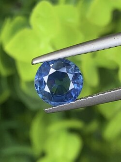 พลอย ไพลิน Blue Sapphire 1.50 กะรัต (Cts.) พลอยแท้ อัญมณีมงคลประจําวันเกิด เครื่องประดับพลอย