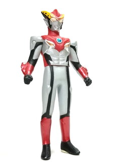 ซอฟ 5.5 นิ้ว ขนาดตามรูป อุลตร้าแมนรอสโซ่ ( R/B)ซอฟ ปี 2018 มีรอยบ้าง