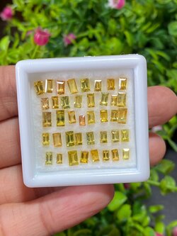 พลอย บุษราคัม yellow sapphire 8.80 กะรัต (Cts.) 40 เม็ด (Pcs.) พลอยแท้ อัญมณีมงคลประจําวันเกิด เครื่องประดับพลอย