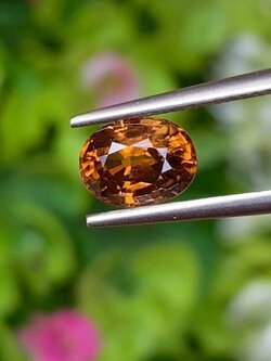 พลอย เพทาย (Zircon) 1.85 กะรัต (Cts.) พลอยแท้ อัญมณีมงคลประจําวันเกิด เครื่องประดับพลอย