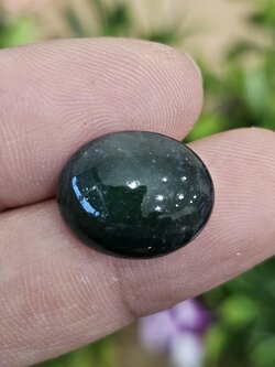 หยกพม่าเจียรนัย (Burmese jade ) 11.36 กะรัต หยกแท้ อัญมณีมงคลประจําวันเกิด เครื่องประดับหยก