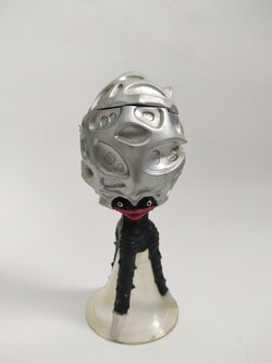 ซอฟ4นิ้ว ขนาดตามรูป หายากไม่พบบ่อย มนุษย์ดาวจิบูล จากอุลตร้าเซเว่น มือสองสภาพดีมีรอยบ้าง