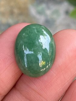 หยกพม่าเจียรนัย (Burmese jade ) 10.93 กะรัต หยกแท้ อัญมณีมงคลประจําวันเกิด เครื่องประดับหยก
